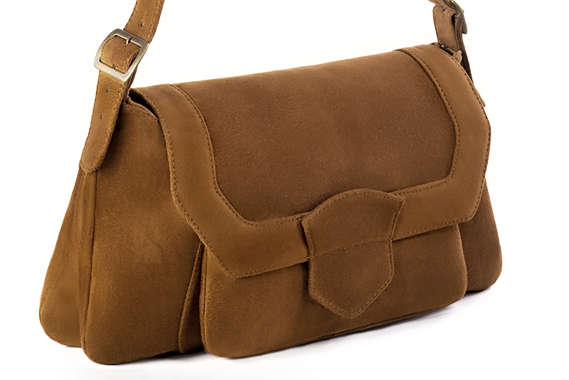 Handcrafted women's luxurious elegant handbag in premium caramel brown leather. Perfect for elevated everyday style.   
                Choose from our luxurious collections of leather and fabric to perfectly match your handbags to your outfits.